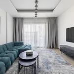 1Bd Central Park 1, City Walk,7 Min Walk To Metro