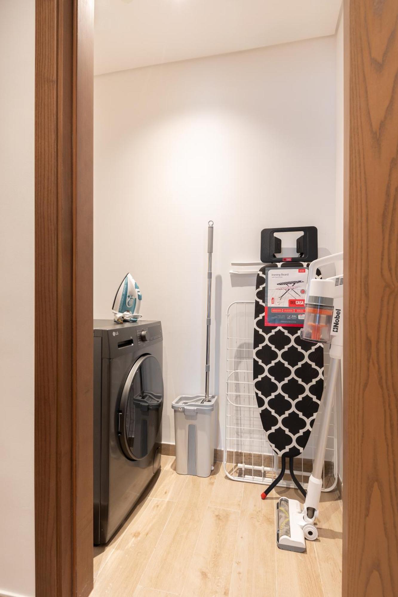 Apartment 1bd Park 1, Walk,7 Min Walk To Metro Dubai