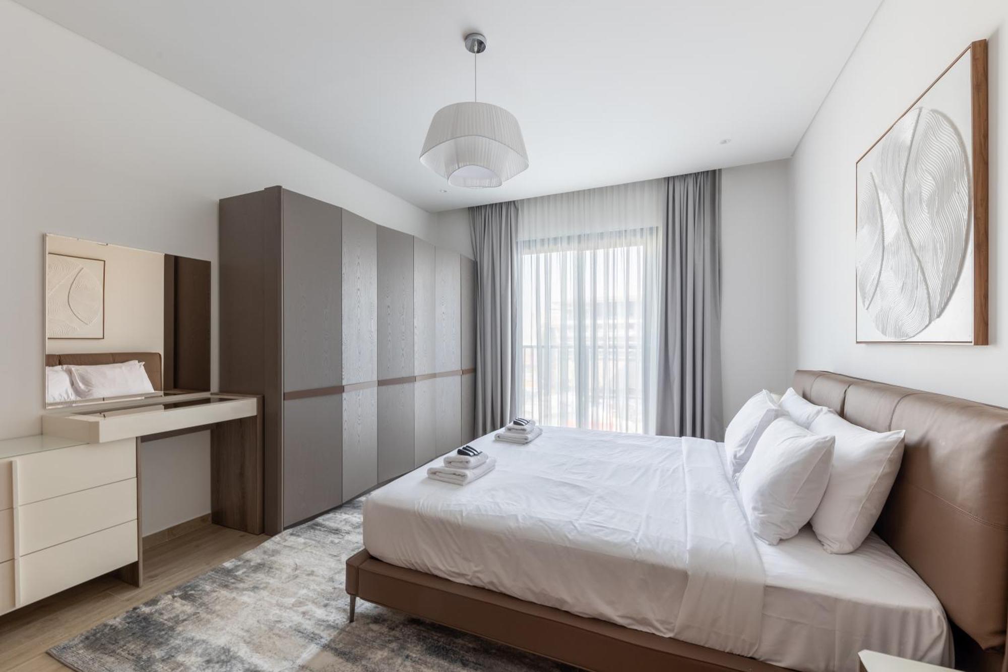 1bd Park 1, Walk,7 Min Walk To Metro Apartment