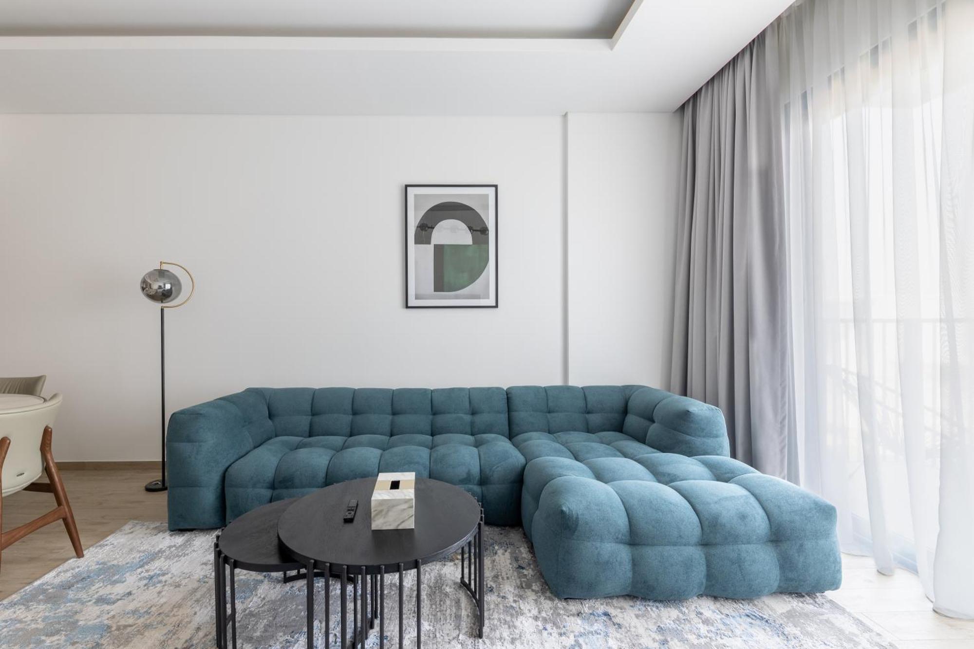 1bd Park 1, Walk,7 Min Walk To Metro